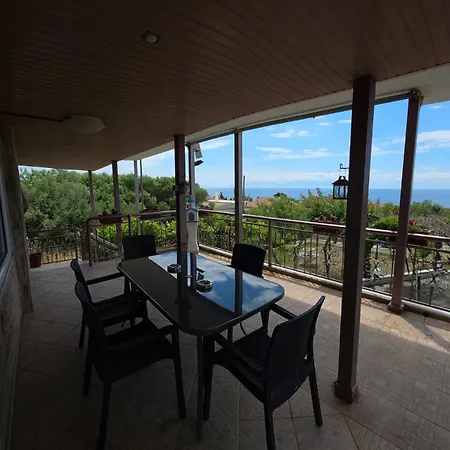 Aegean Breeze House Hébergement de vacances Nea Irakleia