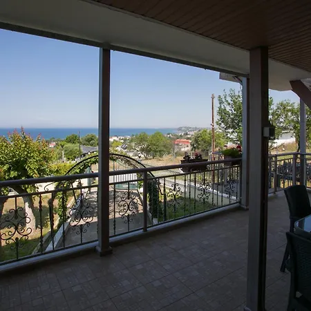 Aegean Breeze House Hébergement de vacances Nea Irakleia