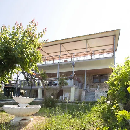 Aegean Breeze House بيت للعطل *